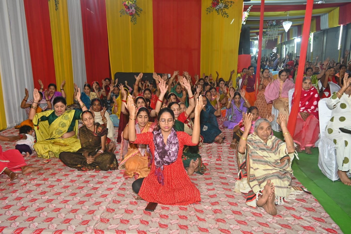 चांपा में श्रीमद् भगवत गीता सार का दूसरा दिन, अंतर्मन के विषाद व निराशा से मुक्त करने भगवान ने अर्जुन को दिया गीता ज्ञान: शशिप्रभा 1 चांपा में श्रीमद् भगवत गीता सार का दूसरा दिन, अंतर्मन के विषाद व निराशा से मुक्त करने भगवान ने अर्जुन को दिया गीता ज्ञान: शशिप्रभा चौथा स्तंभ || Console Corptech