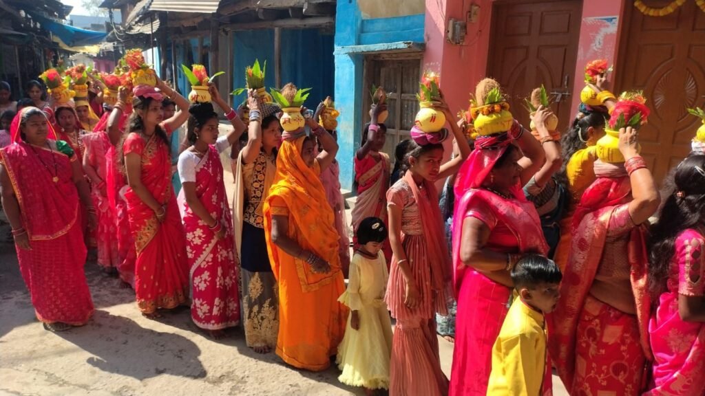 दुर्गा मंदिर सिवनी में देवी भागवत कथा का दूसरा दिवस, आचार्य अशोक तिवारी ने बताए मंत्र-जप और सत्य के महात्म्य चौथा स्तंभ || Console Corptech