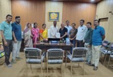 गौरवपथ में शीघ्र स्पीड ब्रेकर बनाने केशरवानी समाज चांपा ने नपाध्यक्ष को सौंपा ज्ञापन चौथा स्तंभ || Console Corptech