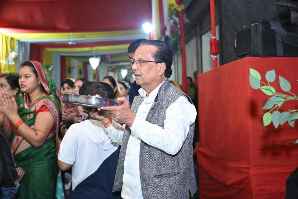 परमात्मा परम सत्य है अणु से भी सूक्ष्म, आदित्य वर्ण, अचिंत्य रूप ज्योतिस्वरूप है: शशिप्रभा दीदी 3 परमात्मा परम सत्य है अणु से भी सूक्ष्म, आदित्य वर्ण, अचिंत्य रूप ज्योतिस्वरूप है: शशिप्रभा दीदी चौथा स्तंभ || Console Corptech