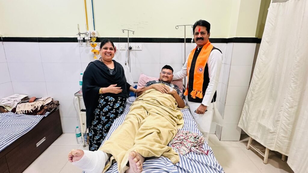 इंजी. रवि पाण्डेय की पहल रंग लाई: मुख्यमंत्री विशेष स्वास्थ्य सहायता योजना से अमित राठौर को 12.50 लाख की मंजूरी चौथा स्तंभ || Console Corptech