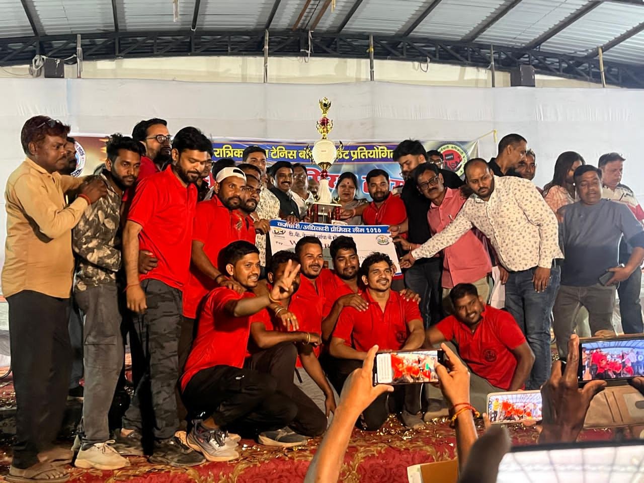 डीबी वेंचर्स कप रात्रिकालीन टेनिस बॉल क्रिकेट प्रतियोगिता में कैशलेस चिकित्सा सेवा कल्याण कर्मचारी संघ ने खिताब अपने नाम किया 1 डीबी वेंचर्स कप रात्रिकालीन टेनिस बॉल क्रिकेट प्रतियोगिता में कैशलेस चिकित्सा सेवा कल्याण कर्मचारी संघ ने खिताब अपने नाम किया चौथा स्तंभ || Console Corptech