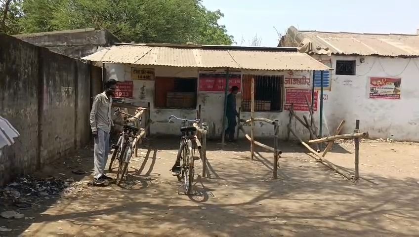 मदिरा प्रेमियों की दूर नहीं हो रही समस्या, जांजगीर, चांपा की दुकानों में हफ्ते भर से शराब की किल्लत चौथा स्तंभ || Console Corptech