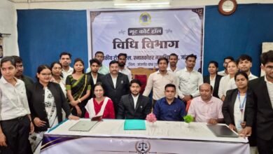 जज, वकील और आरोपी... कॉलेज में लगा असली कोर्ट, छात्रों ने जीता सबका दिल चौथा स्तंभ || Kshititech