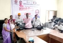 नमस्ते दिवस पर नगर पालिका ने स्वच्छता दीदियों को दी PPE कीट, स्वच्छता का लिया संकल्प चौथा स्तंभ || Kshititech