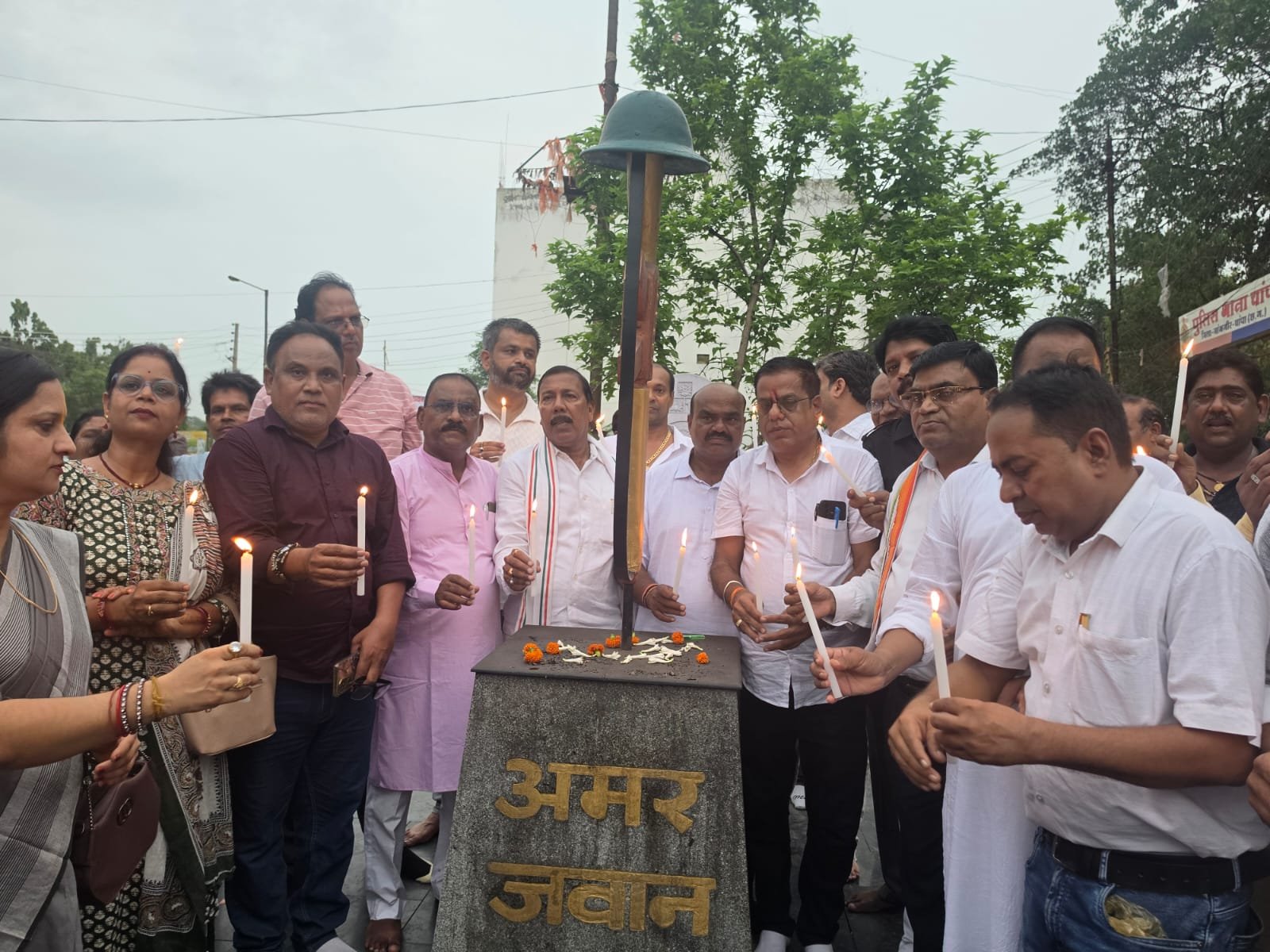 केंद्रीय शिक्षा मंत्री के इस्तीफे पर जांजगीर-चांपा में कांग्रेस का विजय जुलूस, NEET छात्रों को दी गई 1 केंद्रीय शिक्षा मंत्री के इस्तीफे पर जांजगीर-चांपा में कांग्रेस का विजय जुलूस, NEET छात्रों को दी गई चौथा स्तंभ || Kshititech