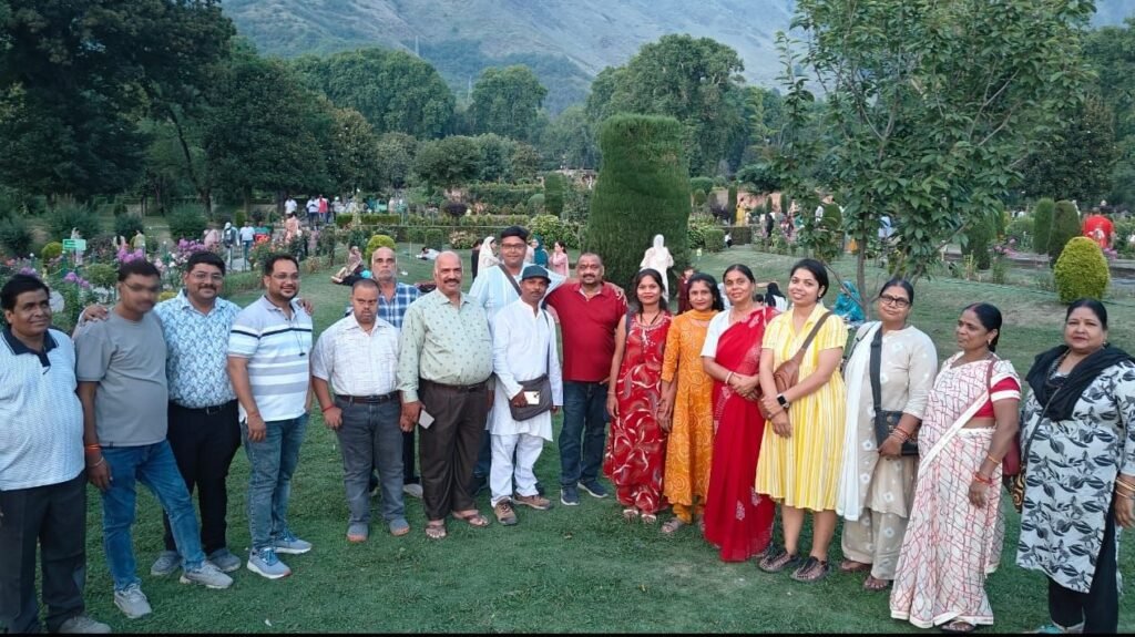 चारधाम एवं नेपाल यात्रा की सफलता के बाद अमरनाथ यात्रियों की हुई सकुशल घर वापसी, हसदेव यात्रा को मिल रहा उत्कृष्ट प्रतिसाद, सेवा भाव बना पहचान चौथा स्तंभ || Kshititech