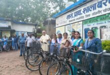 बरपाली स्कूल में सरस्वती साइकिल योजना के तहत छात्राओं को मिली निःशुल्क साइकिल, जनप्रतिनिधियों ने शिक्षा के लिए किया प्रेरित चौथा स्तंभ || Kshititech