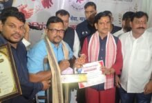 जब इंसानियत बनी पहचान: महेश राठौर और तरणीश साहू को मिला 'छत्तीसगढ़ रत्न सम्मान', रक्त की हर बूंद से लिख रहे हैं जिंदगी की नई कहानी चौथा स्तंभ || Kshititech