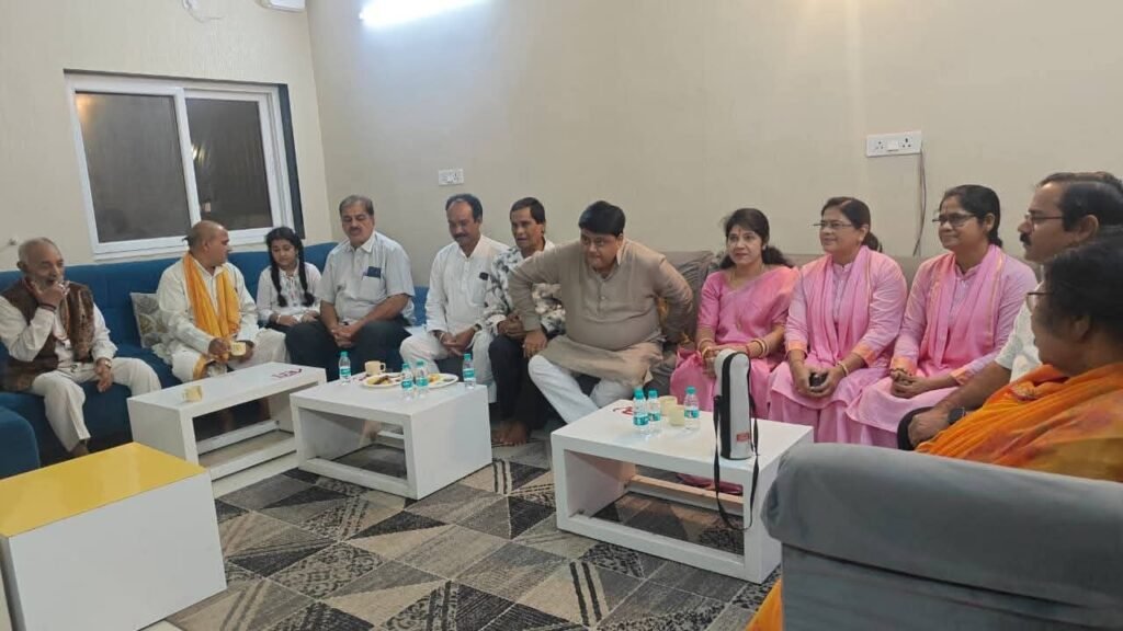 निराला साहित्य मंडल ने मनाई महाकवि तुलसीदास जयंती, ईश-भक्ति सिर्फ धनवान होने से नहीं, पूर्वजन्म के संस्कारों से प्राप्त होती है-पूज्या दीदी सविता गोस्वामी चौथा स्तंभ || Kshititech