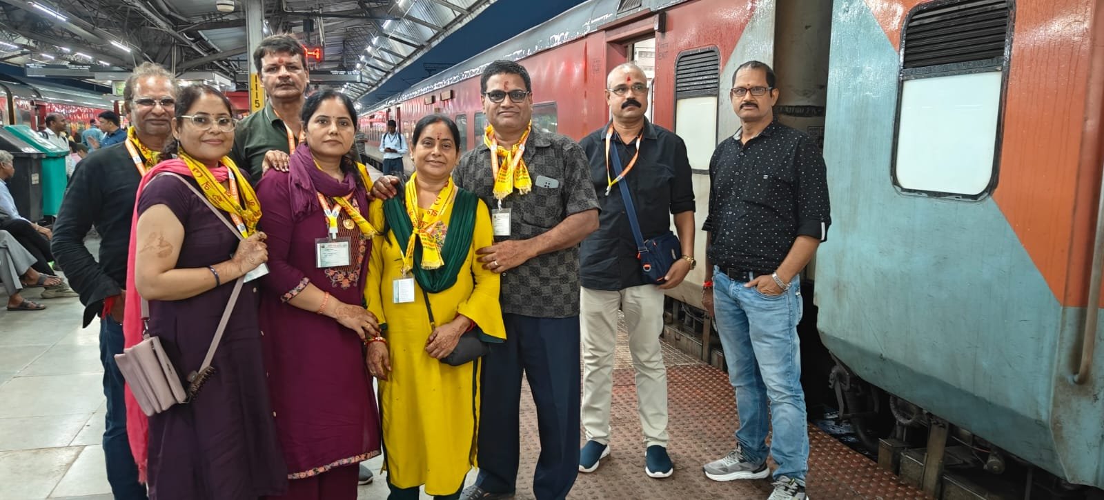 पितृ पक्ष में चारधाम यात्रा पर रवाना हुए क्षेत्र के श्रद्धालु 1 पितृ पक्ष में चारधाम यात्रा पर रवाना हुए क्षेत्र के श्रद्धालु चौथा स्तंभ || Kshititech