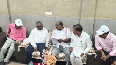 जांजगीर-नैला व चांपा रेलवे स्टेशन की सुविधाओं को लेकर विधायक ब्यास कश्यप ने रेलवे महाप्रबंधक को सौंपे पत्र चौथा स्तंभ || Kshititech