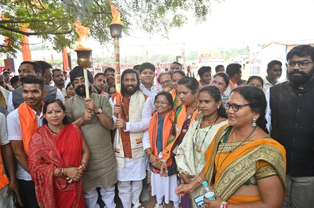 मशाल के साथ निकली ‘सेवा ज्योति, जांजगीर ने लिया 2047 तक विकसित भारत बनाने का संकल्प 3 मशाल के साथ निकली ‘सेवा ज्योति, जांजगीर ने लिया 2047 तक विकसित भारत बनाने का संकल्प चौथा स्तंभ || Kshititech
