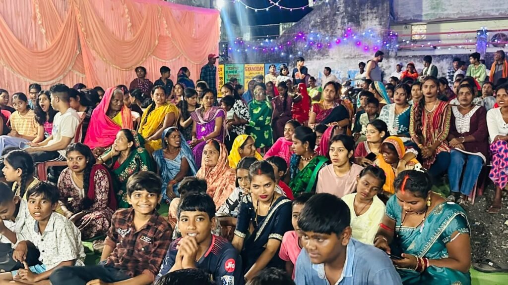 बी.डी. महंत उपनगर में माँ दुर्गा के जगराता में उमड़ा श्रद्धा का सैलाब, इंजी. रवि पाण्डेय ने की पूजा-अर्चना कर की लोगों के सुख समृद्धि और खुशहाली की कामना चौथा स्तंभ || Kshititech