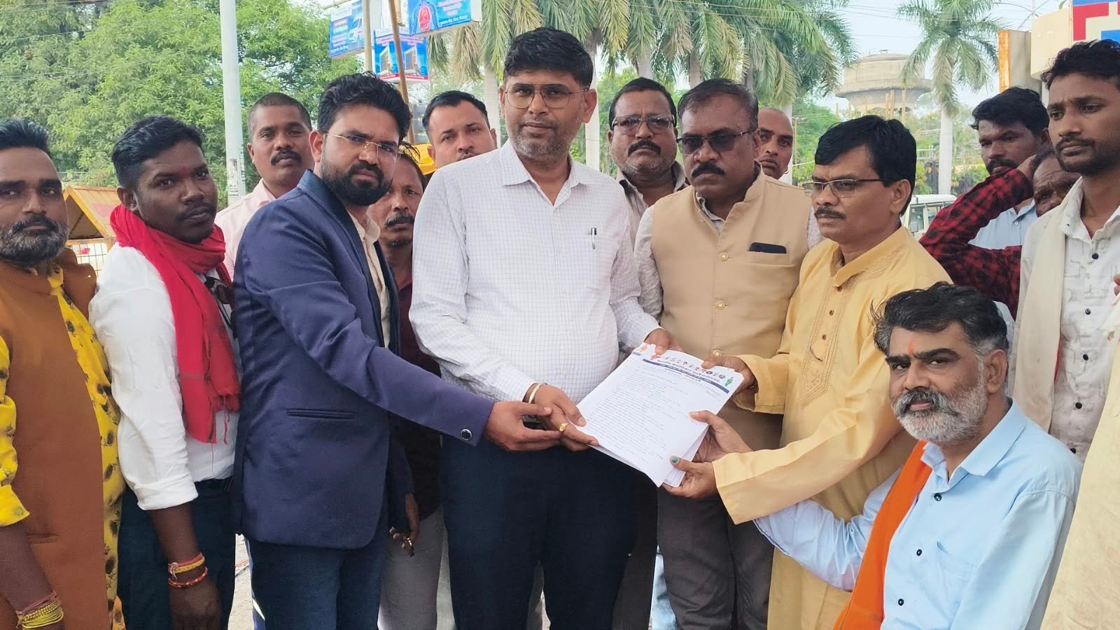ACB ग्रुप पर कार्रवाई की मांग को लेकर कोरबा में जनाधिकार पार्टी का धरना, 3 नवंबर को अमित शाह को काले झंडे दिखाने का ऐलान 1 ACB ग्रुप पर कार्रवाई की मांग को लेकर कोरबा में जनाधिकार पार्टी का धरना, 3 नवंबर को अमित शाह को काले झंडे दिखाने का ऐलान चौथा स्तंभ || Kshititech