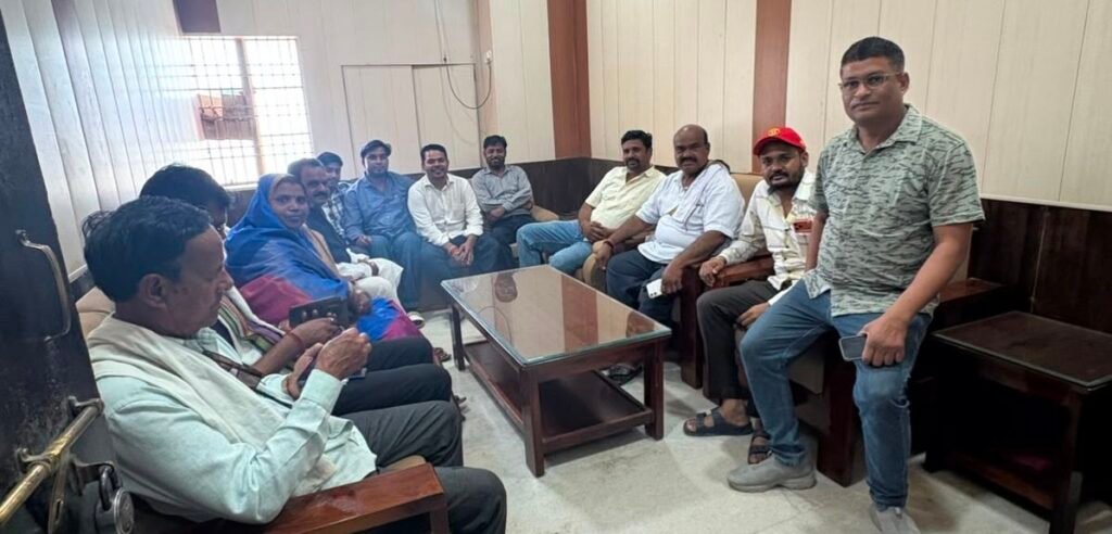 विधायक की फटकार के बाद जागा नगर प्रशासन, भीमा तालाब में शुरू हुई सफाई चौथा स्तंभ || Kshititech